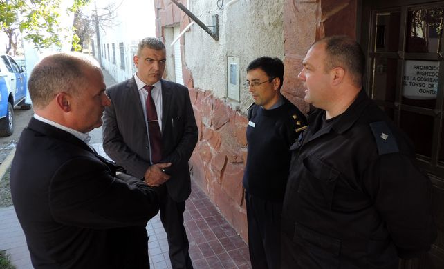 Henn se reunió con autoridades policiales de Frontera