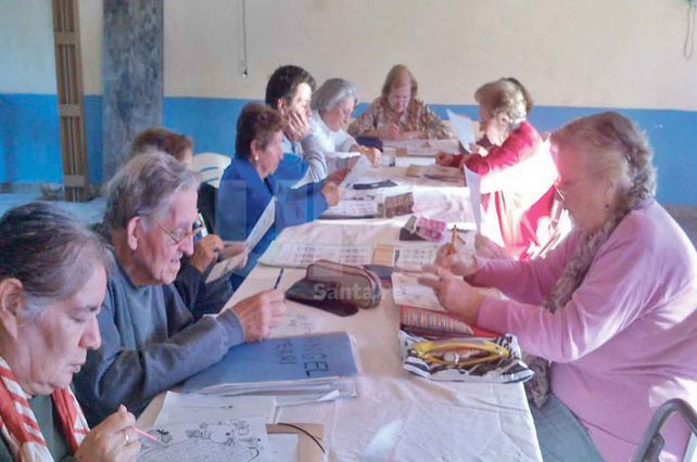 Taller de la memoria. Las clases se dictan todos los viernes de 16.30 a 17.30 y están a cargo del profesor Miguel Busso. Tiene un fin didáctico y está abocado a personas de todas las edades