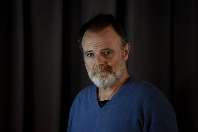 Luis Machín vuelve a Rosario para presentar La última sesión de Freud.