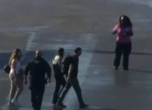 Flávio Bolsonaro aterrizó en el aeropuerto de Miami-Opa Locka procedente de Argentina