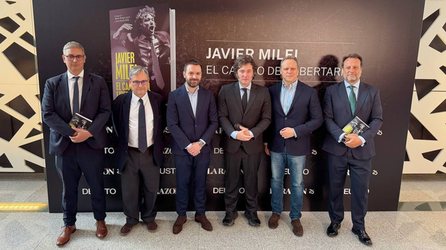 El presidente Javier Milei presentó su libro en España