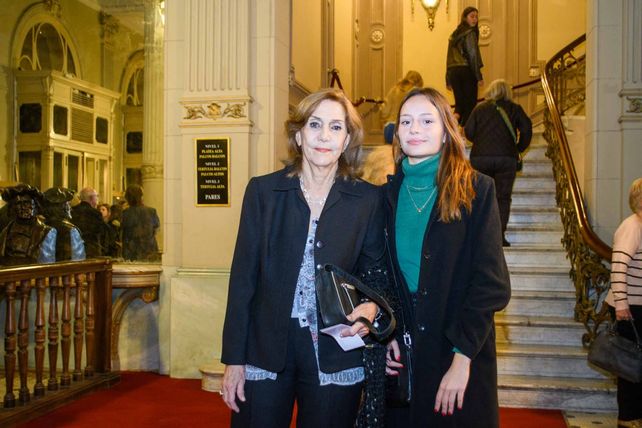 Beatriz Leiva y Pilar de Fantoni