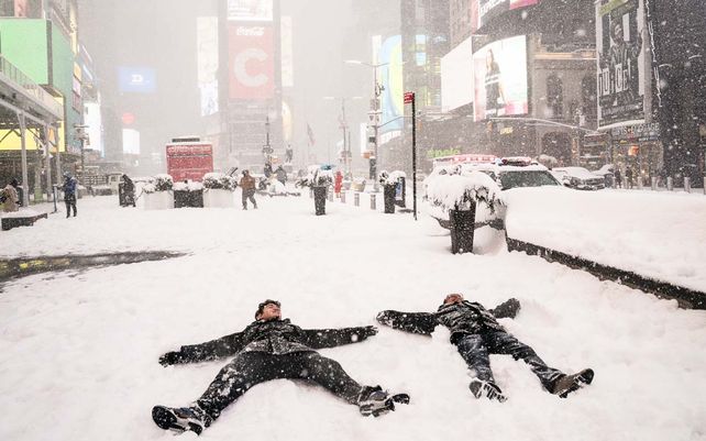 Imágenes de la histórica nevada en Nueva York