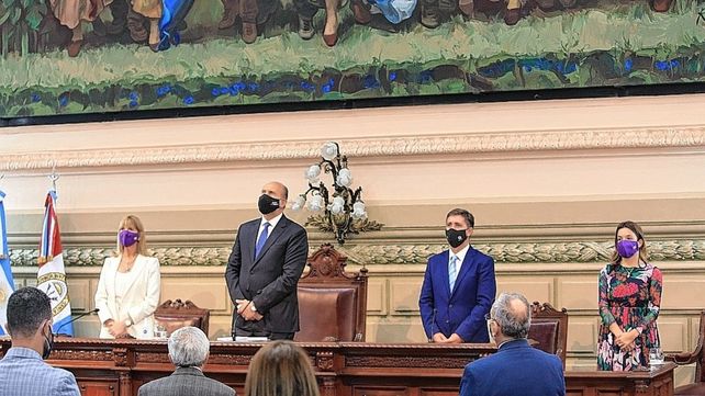 El Gobernador Omar Perotti dejó inaugurado el 139º período de sesiones ordinarias de la Legislatura y le deseó una pronta mejoría y recuperación al ingeniero Miguel Lifschitz