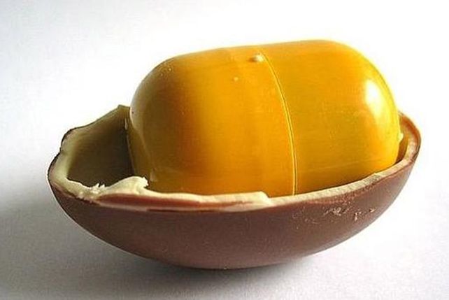 ¿Por qué los huevos Kinder son ilegales en Estados Unidos?