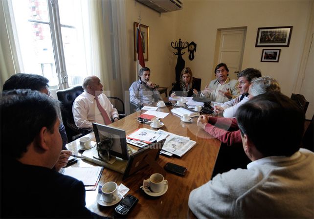 Análisis. La reunión del martes en el despacho del ministro Drisun / Foto: Juan Manuel Baialardo - Uno Santa Fe