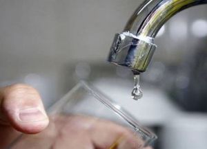 El Enress demora el aumento del 15 por ciento en la tarifa de Aguas