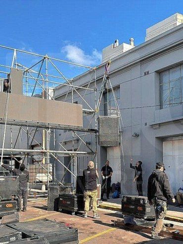 Comenzó el montaje de la pantalla gigante para alentar a la Selección en Paraná