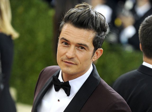 Orlando Bloom cubrió de flores a Katy Perry tras perderse su 32 cumpleaños