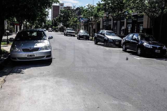 En barrio Constituyentes ya se puede estacionar a la izquierda
