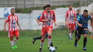 Felipe Cadenazzi viene de marcar ante Almagro y sería titular hoy en Santiago.&nbsp;
