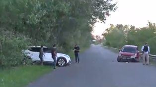 Dos autos chocaron de frente y luego impactaron a una moto en el acceso a Funes
