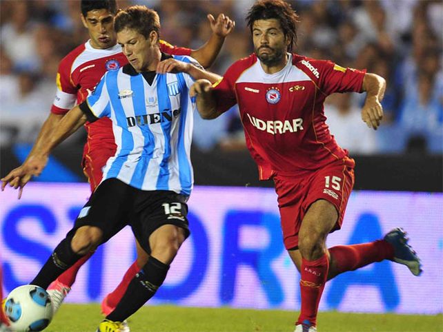 Con claridad, Racing derrotó a Argentinos