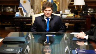 Revés para los gobernadores: Milei vetó la ley de reparto de ATN