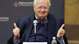 Nobel de economía a un especialista de los ingresos y el consumo familiar