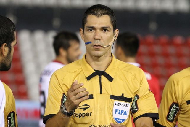 Cambio de árbitro para la revancha entre Colón y San Pablo