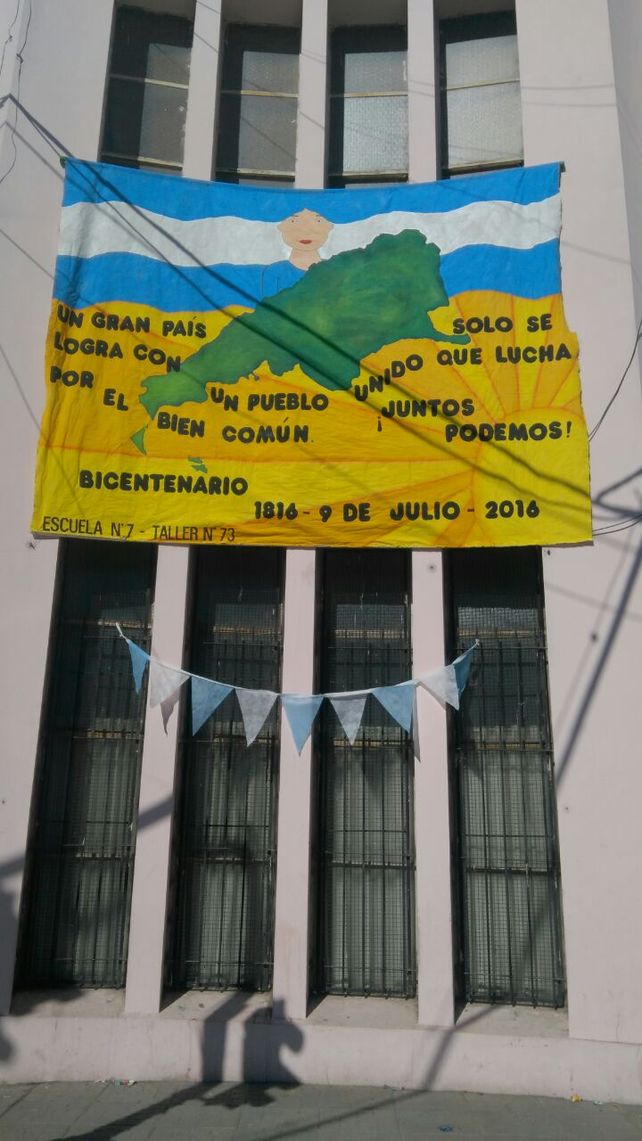 La escuela Beleno festejó los 200 años de la Independencia