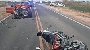 El conductor de la moto venía huyendo y giró en U en la Ruta 131.