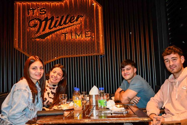 Brisa González, Malena Pérez, Agustín Culota y Tomás Ceccarelli