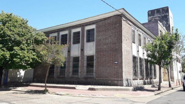 El profesorado está destinado a técnicos que ya ejercen como docentes. Los estudiantes temen que el ciclo lectivo no se inicie por falta de financiamiento