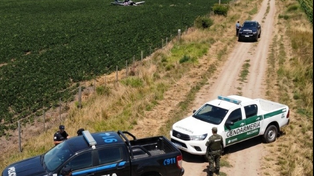 Avioneta narco en Santa Fe: dos pilotos bolivianos detenidos, cocaína y autos incendiados