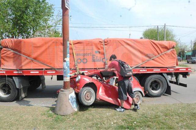 Espectacular choque sin heridos en el norte de la ciudad