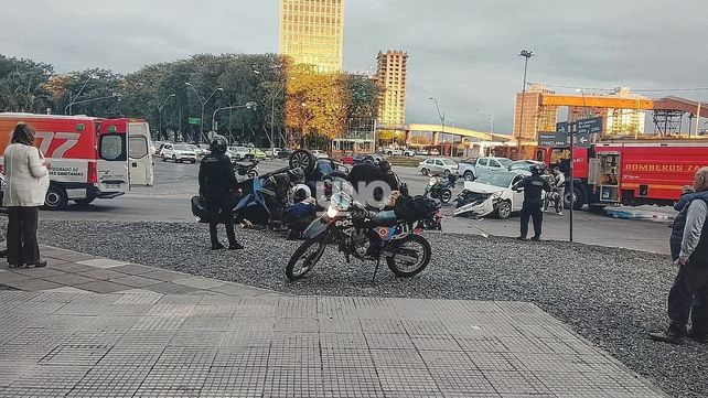 Impactante accidente en Alem y Belgrano: chocaron dos autos