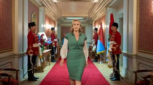Stephen Frears dirige “El régimen”. Kate Winslet interpreta a la inescrupulosa funcionaria de un país europeo.