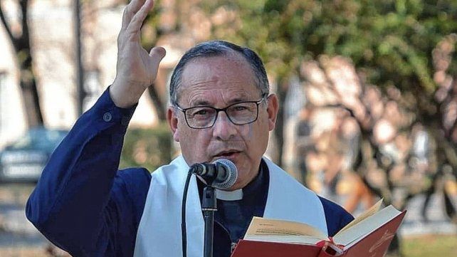 Padre José Falcón. “Muchos saben y conocen de mis limitaciones físicas en estos últimos meses a causa de una afección de salud… habiendo comenzado en algo pequeño