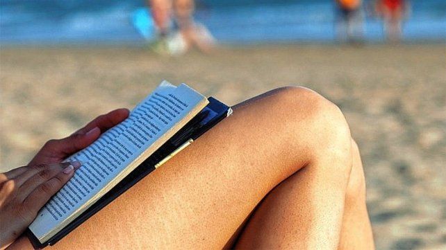 Los libros más leídos por los argentinos en el verano