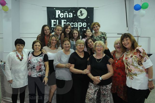 Una peña donde todo es de “ellas”