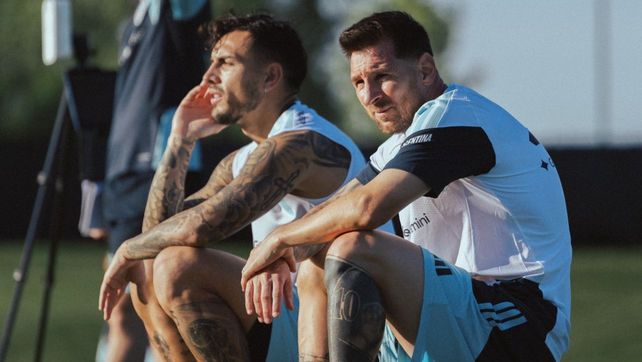 Leandro Paredes y Lionel Messi