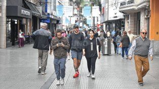 Los comerciantes de la peatonal San Martín esperan tener un buen julio pese a la recesión.&nbsp;