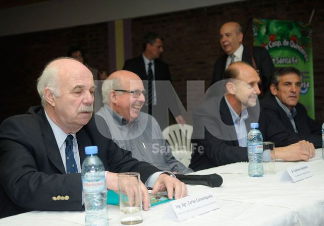 Casamiquela, con Perotti, entregó aportes a productores regionales