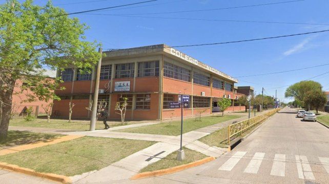 Se realizan asambleas en varios puntos de Entre Ríos. El miércoles habrá movilizaciones. En el Instituto Técnico Superior de Cerrito se graduraron 300 en casi 25 años