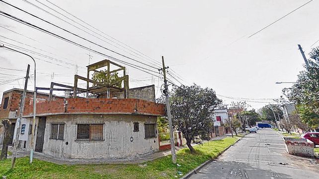 Asesinan a una joven a golpes en El Palomar y detienen a su novio