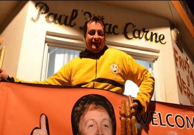Inventaron el choripán vegano para venderlo en el recital de Paul McCartney