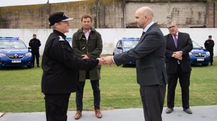El flamante ministro de Seguridad, Claudio Brilloni, durante el acto de entrega de 10 patrulleros a la UR I de Policía en Santa Fe.