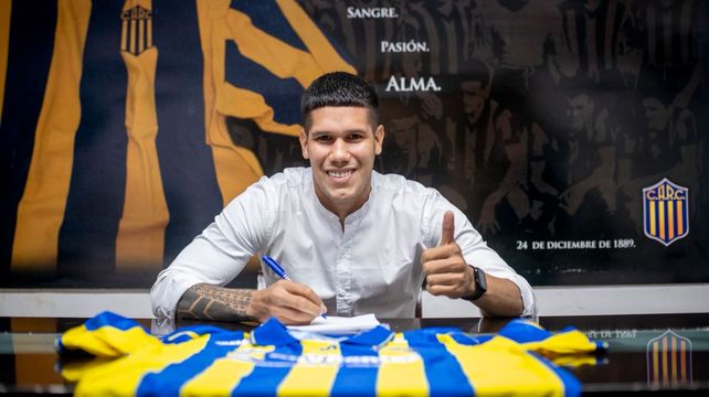 Sebastián Zaracho es el único refuerzo que llegó por ahora a Arroyito. Se espera por el arribo de varios más.