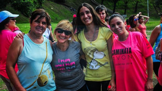 El Parque Urquiza se cubrió de rosa para concientizar sobre el cáncer de mama