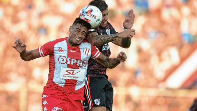 River juega de visitante con el Tate.