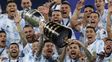 La Copa América 2021 fue el primer título de Messi con la selección mayor. La Copa América 2021 fue el primer título de Messi con la selección mayor.