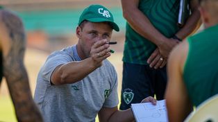 Damonte tendrá que conseguir buenos resultados ante Atlético Tucumán, Banfield, Talleres y Vélez para dejar a Colón en primera.
