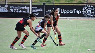 Las categorías infantiles de hockey jugaron en el CAE&nbsp;