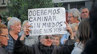 El Pozo junta firmas para exigir a las autoridades más seguridad