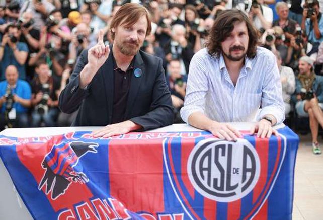 Viggo Mortensen llevó su locura por San Lorenzo a la alfombra roja de Cannes