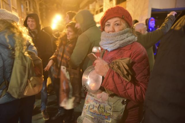 Las cacerolas se hicieron escuchar en Rosario en reclamo por el rumbo económico