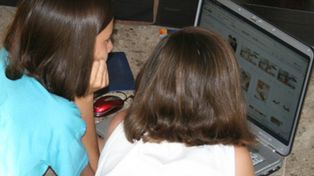 Internet versus televisi&oacute;n: ya hay empate en el consumo de los adolescentes
