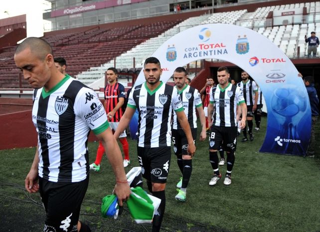Arsenal y Cipolletti le dan continuidad a la Copa Argentina
