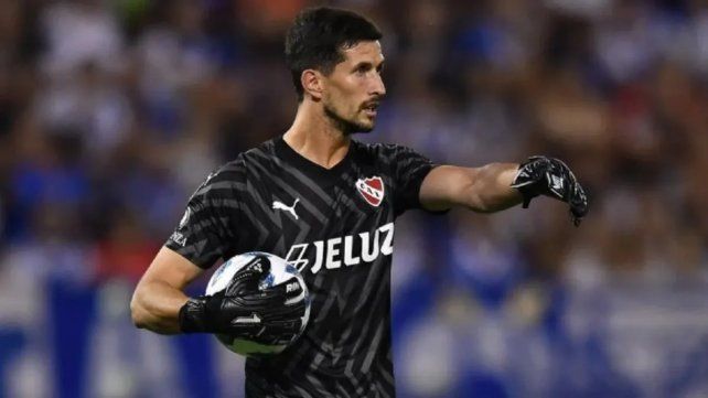 En medio de las deudas, Independiente acordó la continuidad de Rey